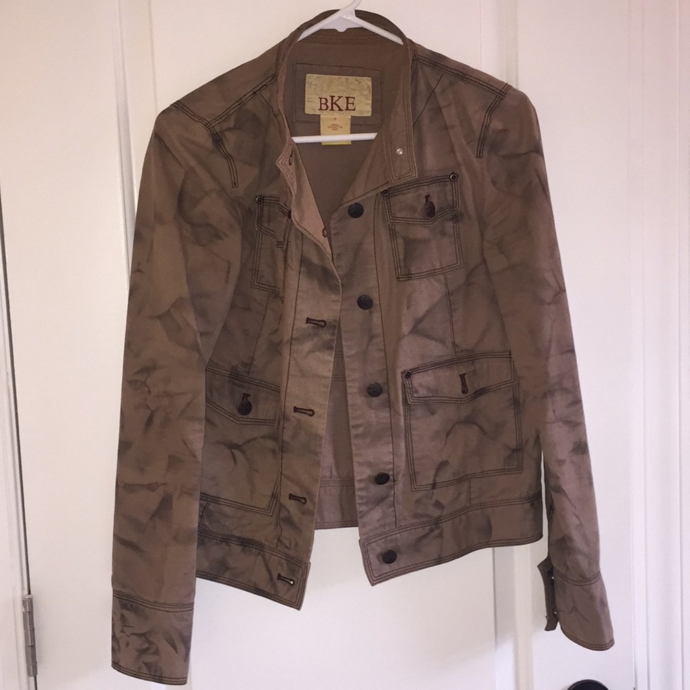 Buckle Jacket